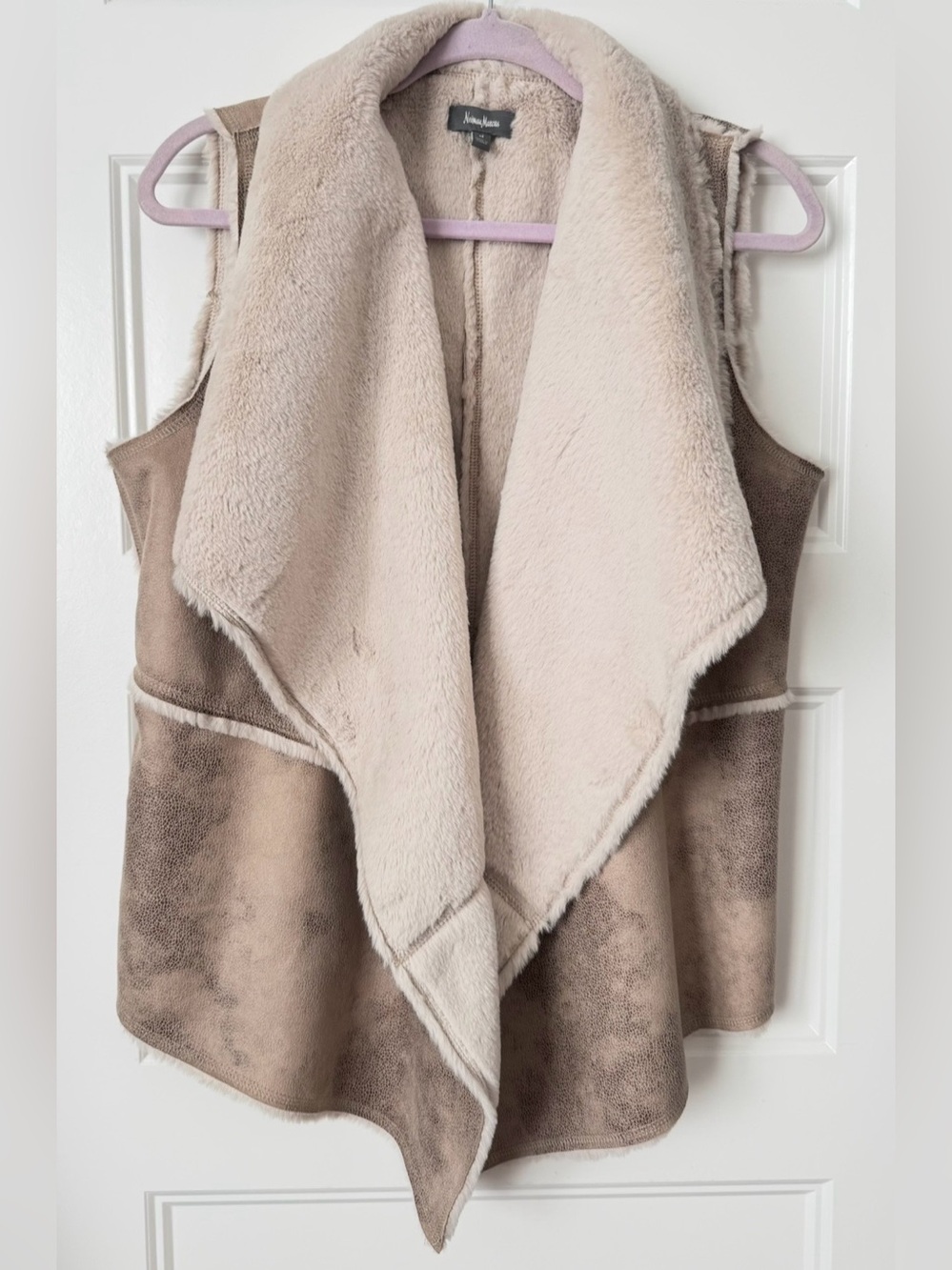 Neiman Marcus Faux Shearling Vest M Tan Brown Open Front Cozy Boho
